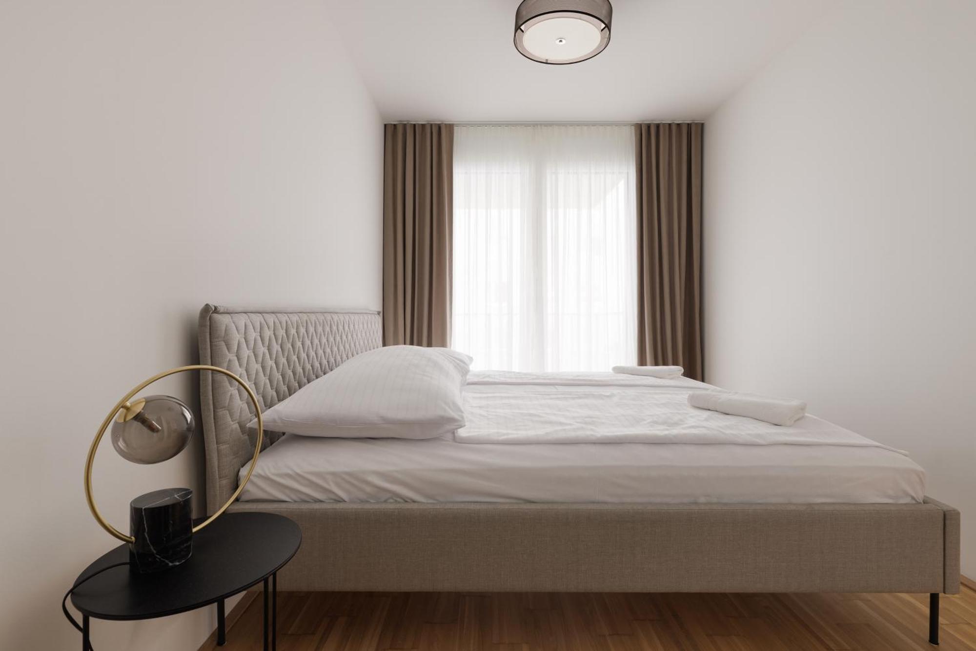 Coho City Apartments Mit Hauseigener Tiefgarage Vienna Exterior photo