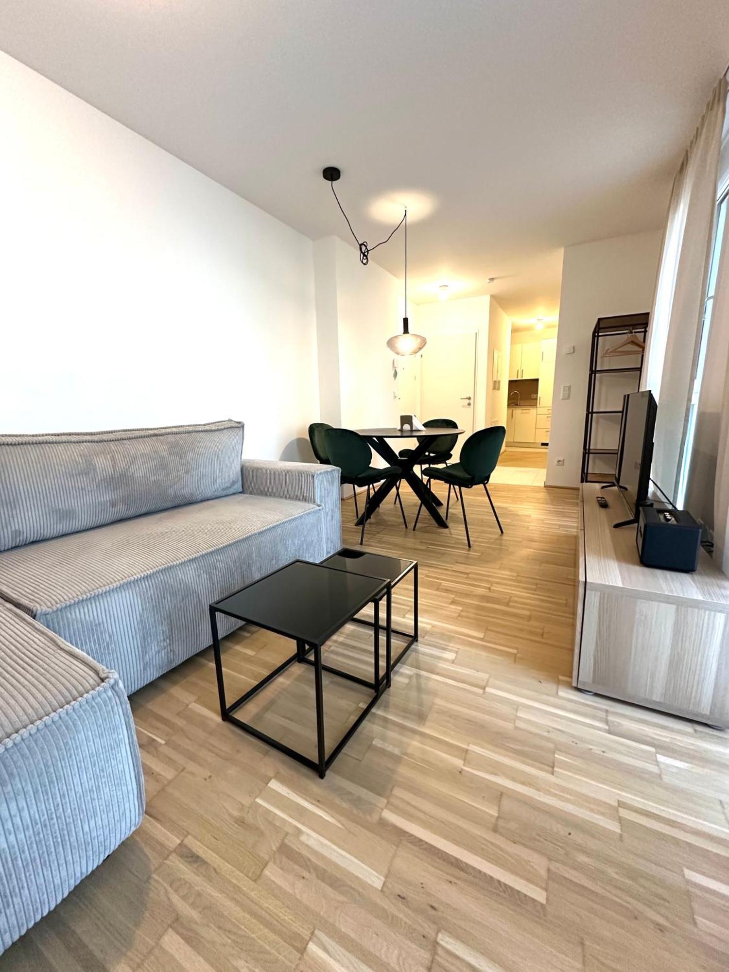Coho City Apartments Mit Hauseigener Tiefgarage Vienna Exterior photo