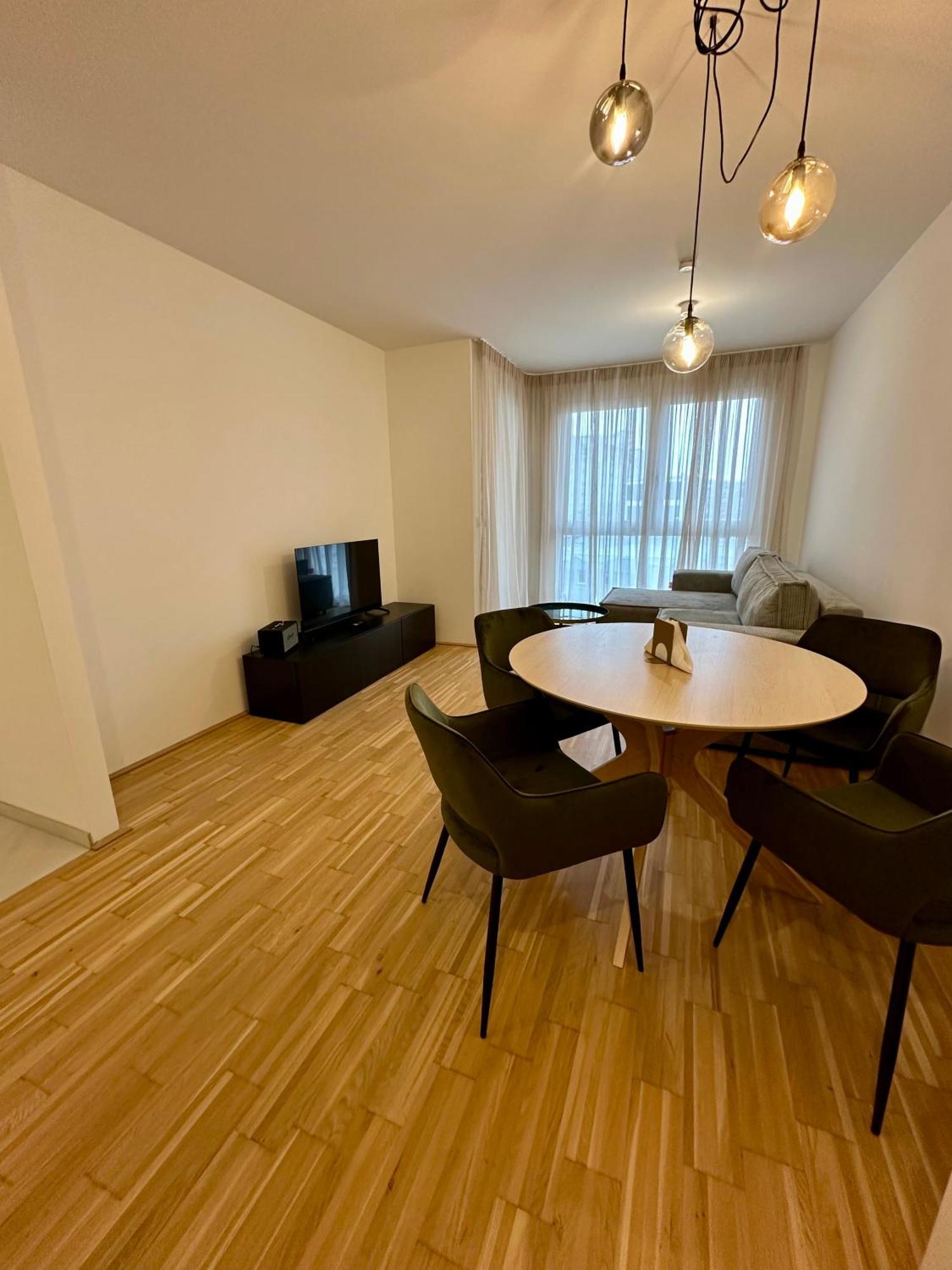 Coho City Apartments Mit Hauseigener Tiefgarage Vienna Exterior photo
