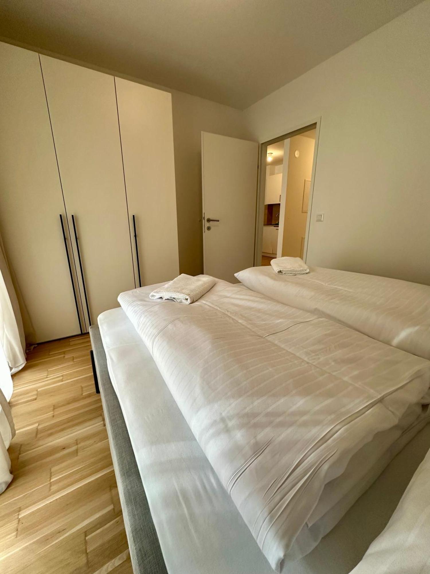 Coho City Apartments Mit Hauseigener Tiefgarage Vienna Exterior photo